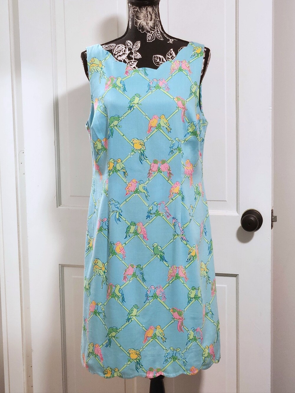 🐦RARE/VTG Lilly Pulitzer🐦 - "Birds Of Paradise" Shift Dress w/Scalloped Trim